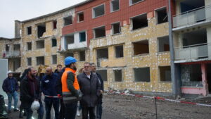 Visite du chantier de démolition de la résidence Puvis de Chavannes à Arras