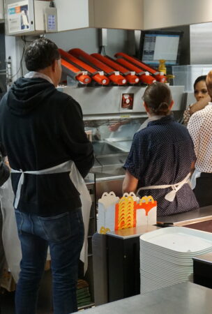 Immersion chez Logista Hometech et McDo pour des locataires de Pas-de-Calais habitat