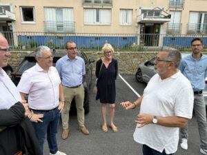 Outreau, Pas-de-Calais habitat embellit et rénove les espaces extérieurs de ses résidences.