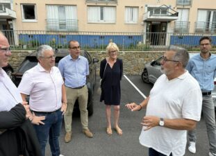 Outreau, Pas-de-Calais habitat embellit et rénove les espaces extérieurs de ses résidences.