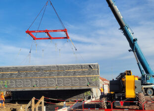 Construction Bois Hors Site : les premiers modules livrés à Frévent