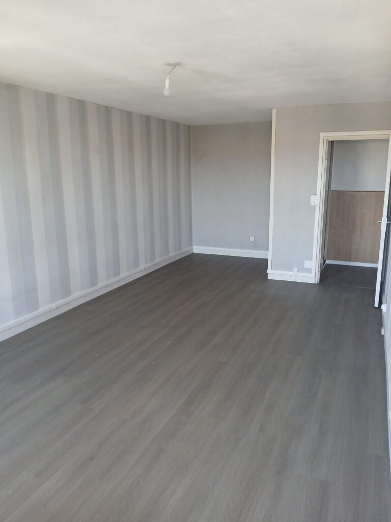 Appartement T4 lumineux avec balcon à Saint-Nicolas