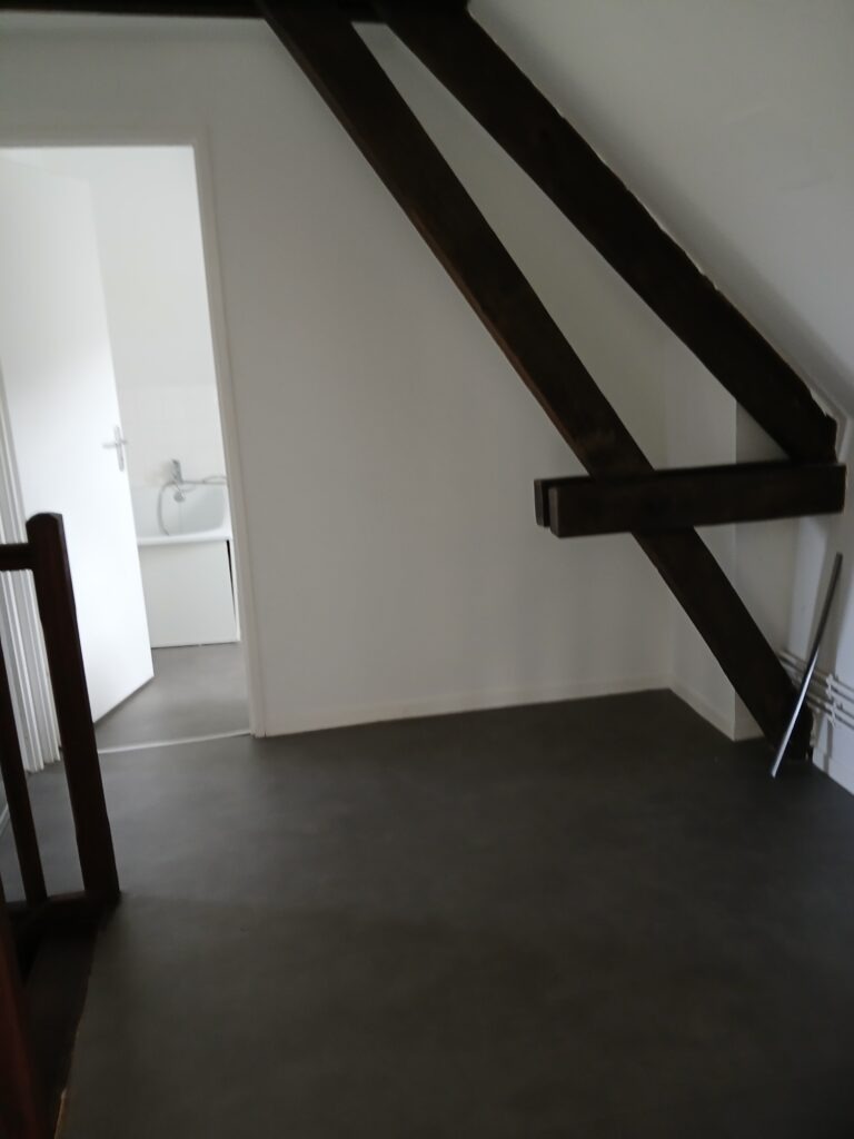 MAISON SUR CROISILLES